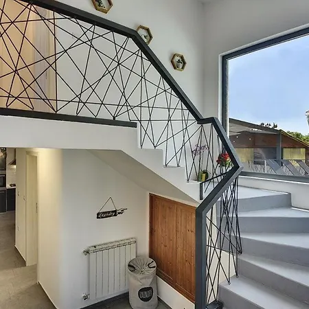 Korina Villa Krnica