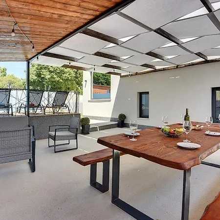 Korina Holiday home