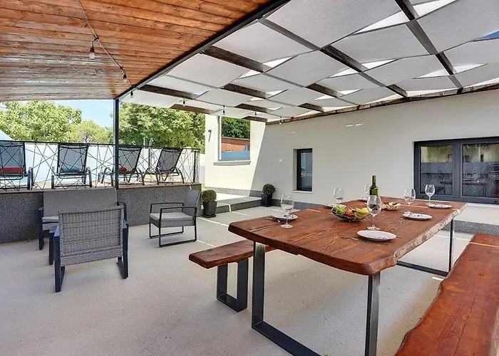 Korina Villa